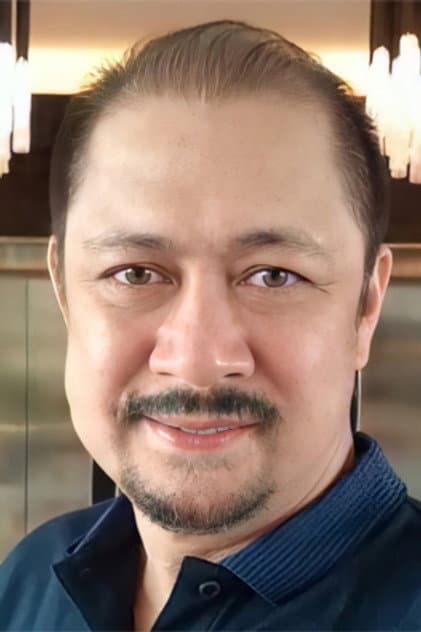 Omar Flores